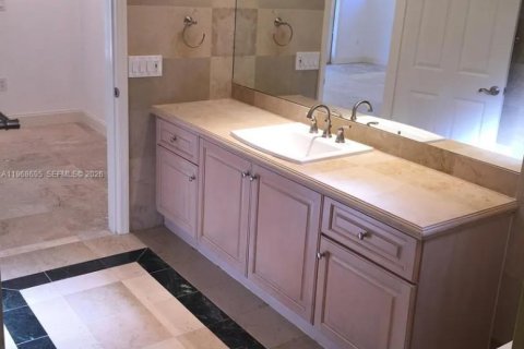 Casa en alquiler en Miami, Florida, 3 dormitorios, 203.46 m2 № 2031713 - foto 5