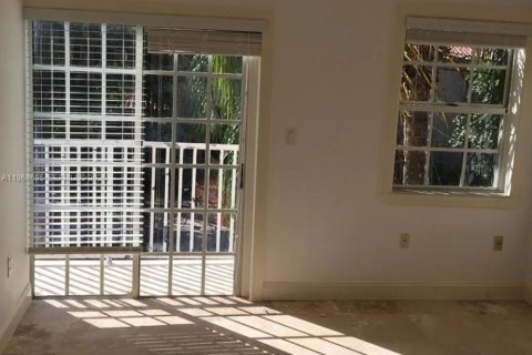 Casa en alquiler en Miami, Florida, 3 dormitorios, 203.46 m2 № 2031713 - foto 11