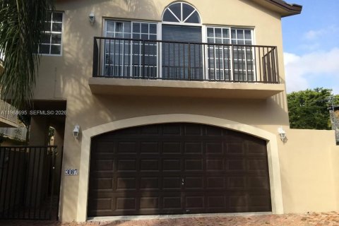 Casa en alquiler en Miami, Florida, 3 dormitorios, 203.46 m2 № 2031713 - foto 1