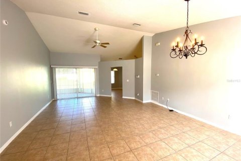 Villa ou maison à louer à Palm Coast, Floride: 3 chambres, 151.9 m2 № 2103846 - photo 5