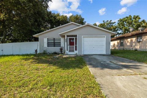 House in Sebring, Florida 3 bedrooms, 102.94 sq.m. № 2308587
