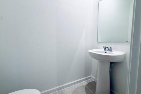 Touwnhouse à louer à Orlando, Floride: 4 chambres, 155.89 m2 № 2404853 - photo 10