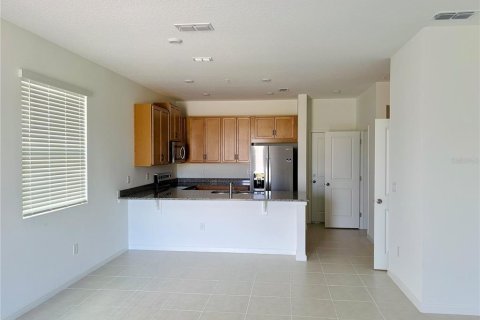 Touwnhouse à louer à Orlando, Floride: 4 chambres, 155.89 m2 № 2404853 - photo 7