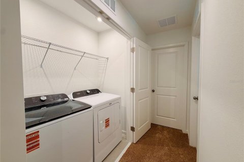 Touwnhouse à louer à Orlando, Floride: 4 chambres, 155.89 m2 № 2404853 - photo 22
