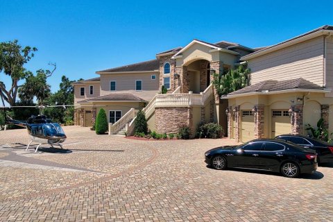 Casa en venta en Spring Hill, Florida, 5 dormitorios, 831.66 m2 № 1299305 - foto 4