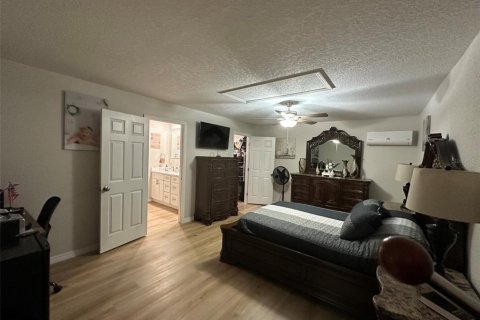 Villa ou maison à vendre à Ocala, Floride: 4 chambres, 184.13 m2 № 2399290 - photo 11