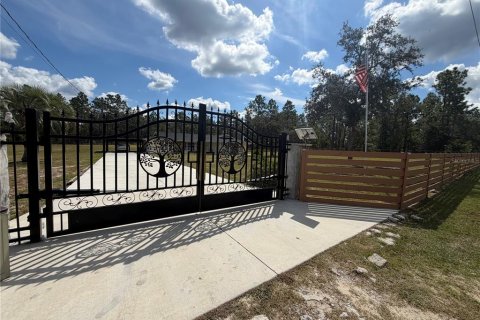 Villa ou maison à vendre à Ocala, Floride: 4 chambres, 184.13 m2 № 2399290 - photo 2