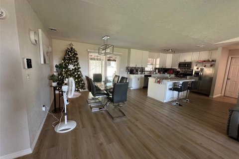 Villa ou maison à vendre à Ocala, Floride: 4 chambres, 184.13 m2 № 2399290 - photo 5