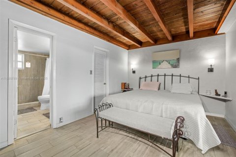 Casa en venta en Miami, Florida, 4 dormitorios, 153.75 m2 № 1878006 - foto 17