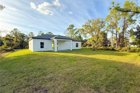 Villa ou maison à vendre à North Port, Floride: 3 chambres, 136.01 m2 № 2406482 - photo 15