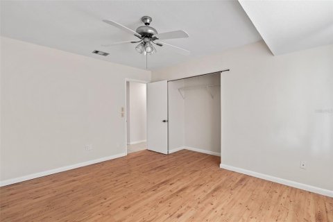 House in Palm Bay, Florida 3 bedrooms, 155.8 sq.m. № 1900341 - photo 26