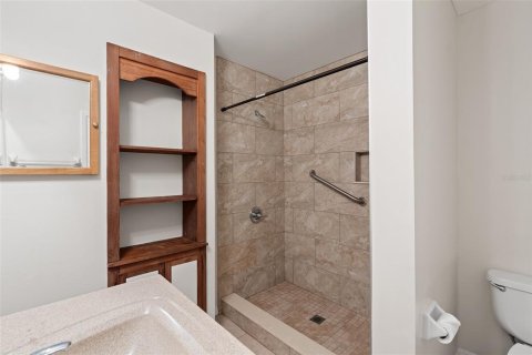 House in Palm Bay, Florida 3 bedrooms, 155.8 sq.m. № 1900341 - photo 23