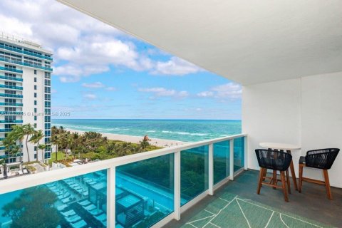 Copropriété à vendre à Miami Beach, Floride: 55.74 m2 № 1871690 - photo 2