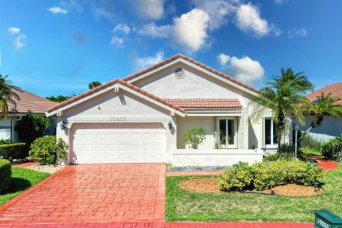House in Boca Raton, Florida 3 bedrooms, 218.51 sq.m. № 2261930