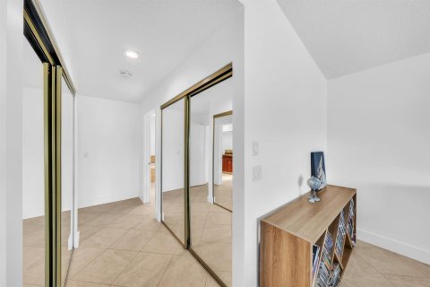 House in Boca Raton, Florida 3 bedrooms, 218.51 sq.m. № 2261930 - photo 29