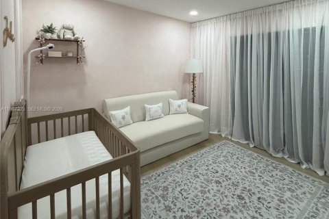 Touwnhouse à louer à Hialeah, Floride: 3 chambres, 132.94 m2 № 2028587 - photo 13