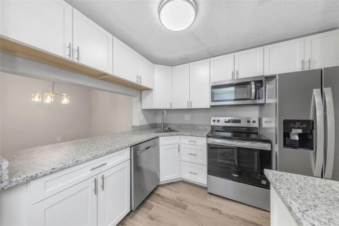 Copropriété à vendre à Tarpon Springs, Floride: 2 chambres, 90.95 m2 № 2145554 - photo 8