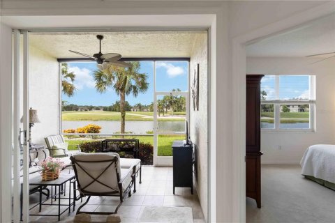 Condo in Sarasota, Florida, 2 bedrooms № 2142858 - photo 28