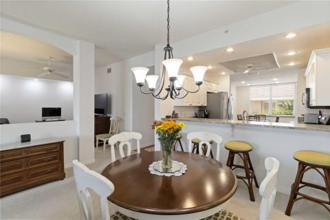 Condo in Sarasota, Florida, 2 bedrooms № 2142858 - photo 10
