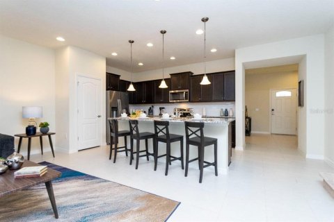 Townhouse in Kissimmee, Florida 5 bedrooms, 210.24 sq.m. № 1196094 - photo 6