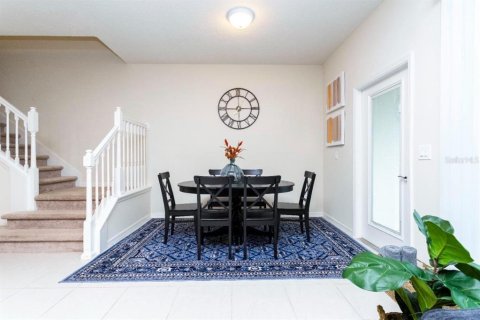 Townhouse in Kissimmee, Florida 5 bedrooms, 210.24 sq.m. № 1196094 - photo 8