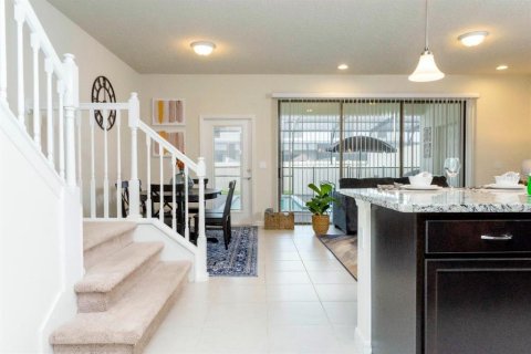 Townhouse in Kissimmee, Florida 5 bedrooms, 210.24 sq.m. № 1196094 - photo 10