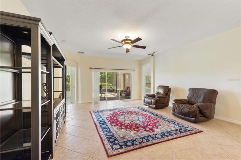 Villa ou maison à vendre à Kissimmee, Floride: 3 chambres, 168.8 m2 № 1885610 - photo 5