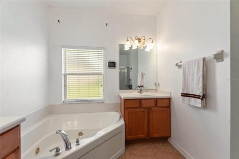 Villa ou maison à vendre à Kissimmee, Floride: 3 chambres, 168.8 m2 № 1885610 - photo 20