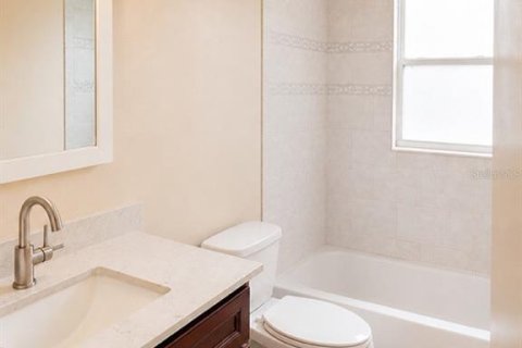 Immobilier commercial à vendre à Dunedin, Floride: 6 chambres, 236.16 m2 № 2418328 - photo 26