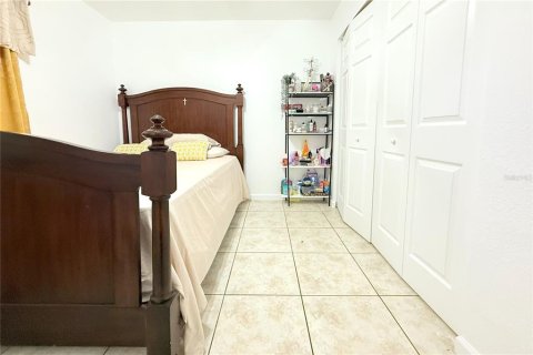 House in Tampa, Florida 3 bedrooms, 111.76 sq.m. № 1784689 - photo 11