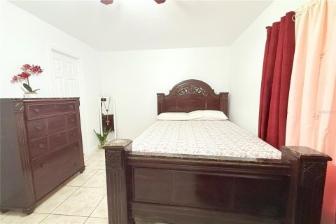 House in Tampa, Florida 3 bedrooms, 111.76 sq.m. № 1784689 - photo 22
