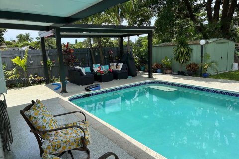 Купить виллу или дом в Маргит, Флорида 3 спальни, 138.52м2, № 2062910 - фото 28