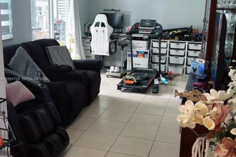 Купить виллу или дом в Маргит, Флорида 3 спальни, 138.52м2, № 2062910 - фото 21