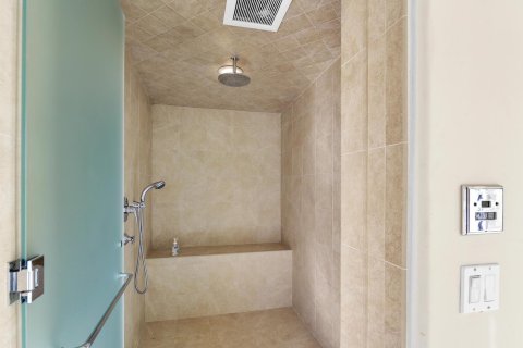 House in St. Lucie, Florida 8 bedrooms, 686.45 sq.m. № 2180685 - photo 26