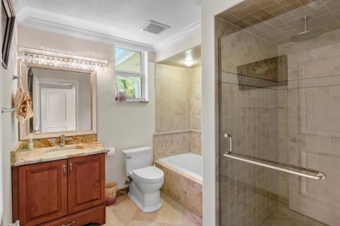 House in St. Lucie, Florida 8 bedrooms, 686.45 sq.m. № 2180685 - photo 29