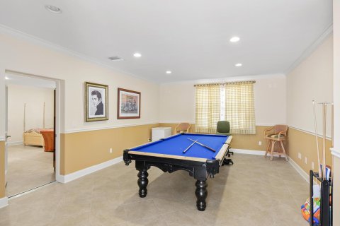 House in St. Lucie, Florida 8 bedrooms, 686.45 sq.m. № 2180685 - photo 30