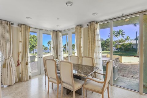 House in St. Lucie, Florida 8 bedrooms, 686.45 sq.m. № 2180685 - photo 13