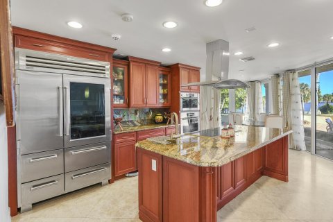 House in St. Lucie, Florida 8 bedrooms, 686.45 sq.m. № 2180685 - photo 17