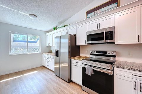 Casa en venta en Tarpon Springs, Florida, 2 dormitorios, 106.84 m2 № 1591446 - foto 17