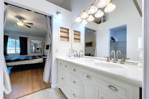 Casa en venta en Tarpon Springs, Florida, 2 dormitorios, 106.84 m2 № 1591446 - foto 28