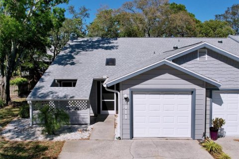 Casa en venta en Tarpon Springs, Florida, 2 dormitorios, 106.84 m2 № 1591446 - foto 1