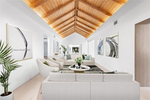 Villa ou maison à vendre à Miami, Floride: 4 chambres, 236.62 m2 № 1921103 - photo 4