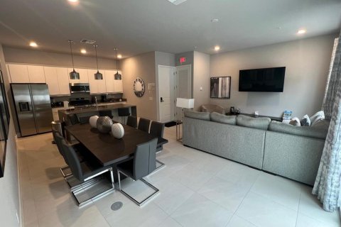 Condo in Four Corners, Florida, 3 bedrooms  № 1554923 - photo 7