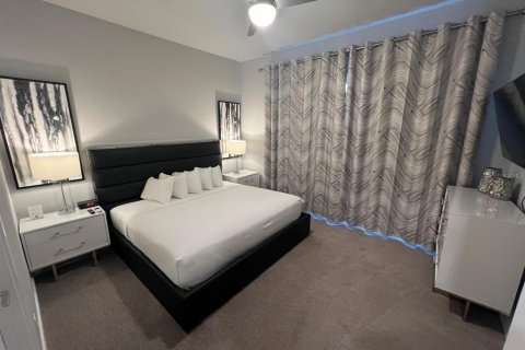Condo in Four Corners, Florida, 3 bedrooms  № 1554923 - photo 15