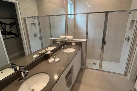 Condo in Four Corners, Florida, 3 bedrooms  № 1554923 - photo 11