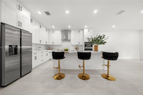 Villa ou maison à vendre à West Park, Floride: 4 chambres № 2063989 - photo 13