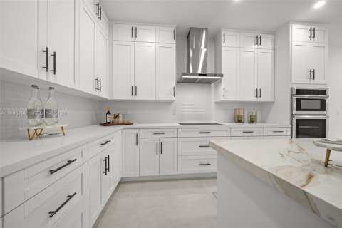 Villa ou maison à vendre à West Park, Floride: 4 chambres № 2063989 - photo 10