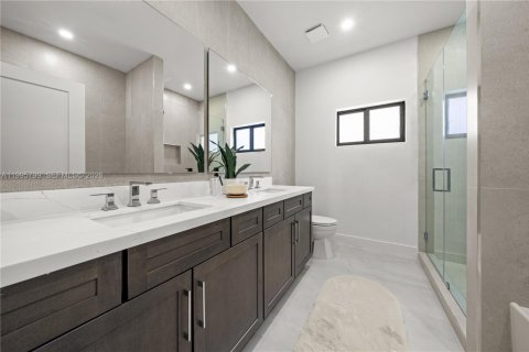 Villa ou maison à vendre à West Park, Floride: 4 chambres № 2063989 - photo 19