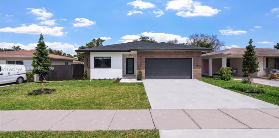 Villa ou maison à West Park, Floride 4 chambres № 2063989