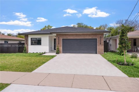 Villa ou maison à vendre à West Park, Floride: 4 chambres № 2063989 - photo 3